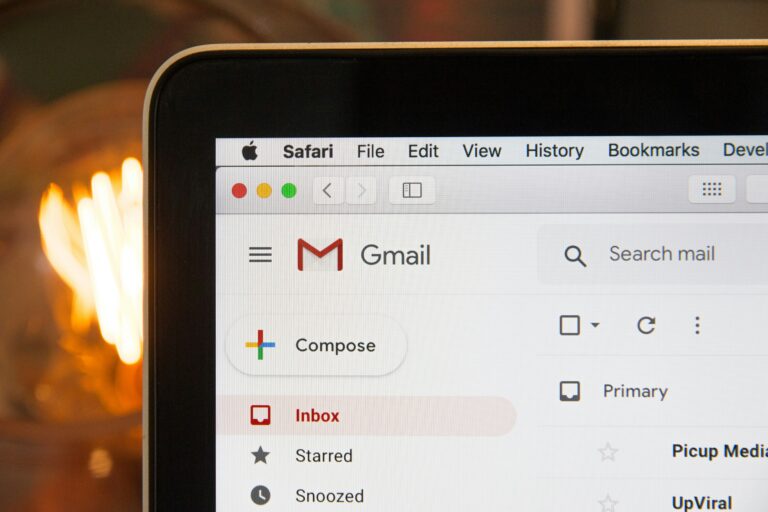 E-Mail-Client muss mit S/MIME Zertifikat kompatibel sein